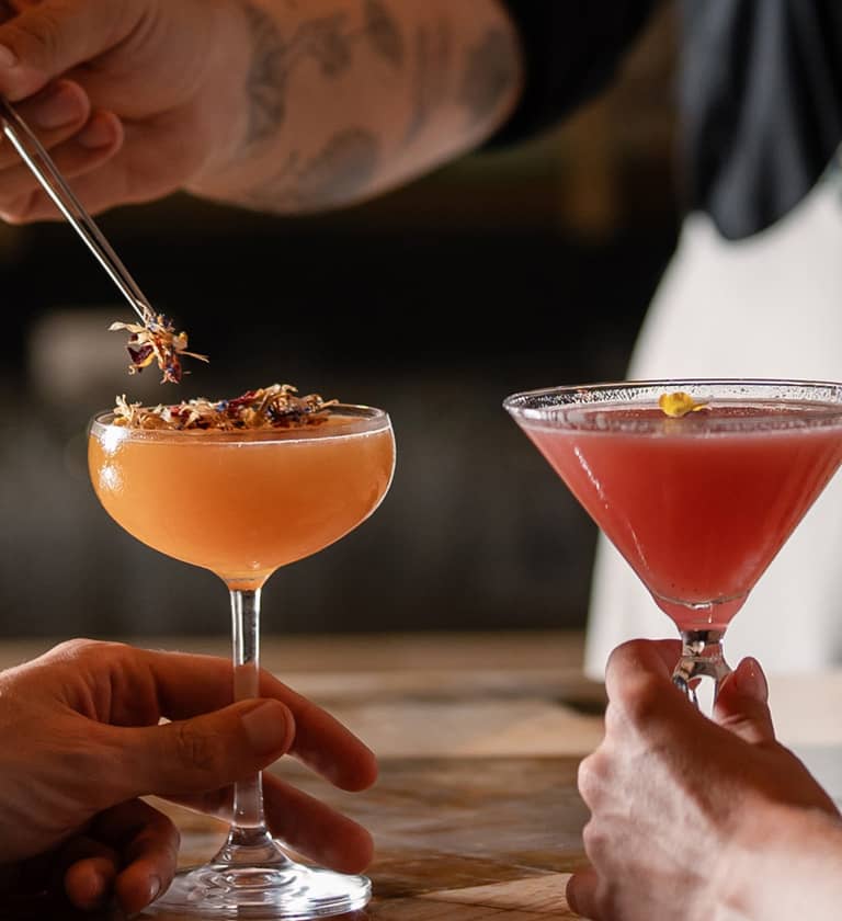 HARBOUR WATCH POOL BAR